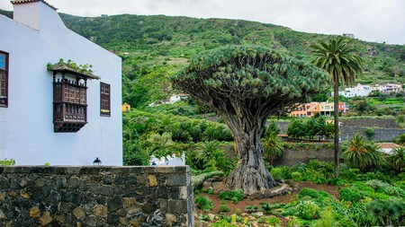 Pueblos Bonitos Vacaciones Verano Espana Barato Escapada Piscinas Naturales Comida Rica