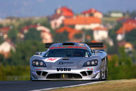 fiagt_saleen-s7r-de-karl-wendlinger-y-ryan-sharp-k-plus-k-motorsport-en-budapest-2009-500px.jpg