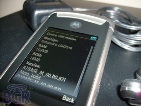 Motorola Razr 3, se le daba por muerto y aparece en vídeo