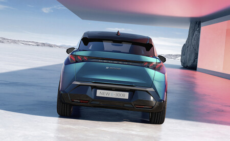 Peugeot E 3008