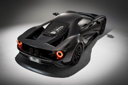 El nuevo Ford GT es aún más bestia: casi 670 CV y acabado en fibra de carbono vista que roza el erotismo