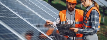 Hablando de paneles solares, ¿cuál es la diferencia entre kW y kWp? 