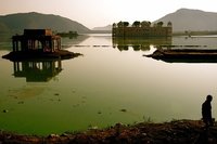El Jal Mahal o palacio sobre el agua de Jaipur