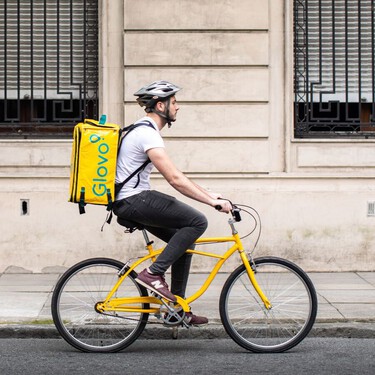 Glovo anuncia un ERE que podría acabar con el despido de unos 750 repartidores en toda España para “evitar su cierre” 