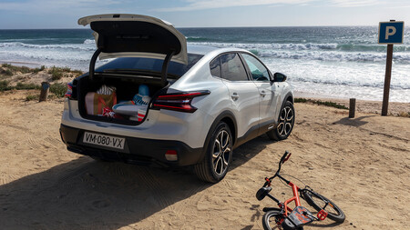 Citroen eC4X maletero