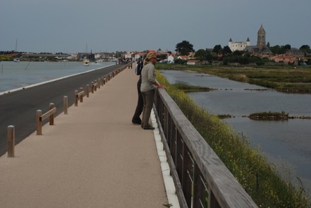La isla de Noirmoutier con sus contrastes de mar y bosques es un gran destino de vacaciones para las familias