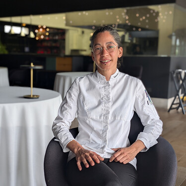 Esta cocinera hace 300 km todos los días para defender una estrella Michelin en la Ribera del Duero: “Vivo entre Quintanilla de Onésimo y Salamanca”