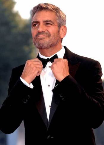 A George Clooney le da corte enseñar su Gran Capitán