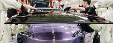 Los coches eléctricos con paneles solares ya existen, pero hay un problema: sólo da 6 cargas completas al año 
