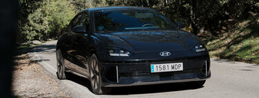 Hyundai Ioniq 6, análisis: un coche eléctrico que enamora a los fanáticos del ahorro con sus 500 km de autonomía reales