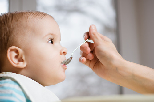 Incluso en los yogures para bebés y los orgánicos, el contenido de azúcar es muy alto