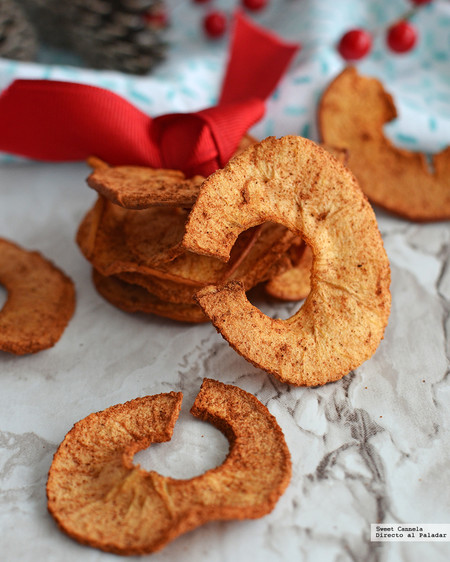 Manzanas crujientes con canela al horno. Receta fácil de postre