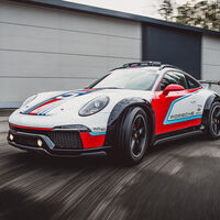 Porsche sigue revelando sus conceptos secretos, ahora llegan el 911 Safari moderno un deportivo con motor de motocicleta