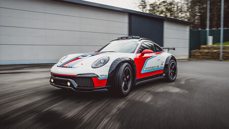 Porsche sigue revelando sus conceptos secretos, ahora llegan el 911 Safari moderno un deportivo con motor de motocicleta
