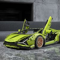 El Lamborghini Sián de LEGO es casi una obra de ingeniería a escala con 3.696 piezas y un precio de 379,99 euros