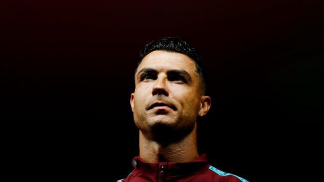 El Bizarro Ritual De Cristiano Ronaldo Cuando Falla Encerrado A Oscuras Sin Cenar Y Autoinsultandose
