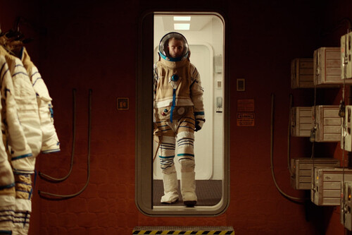 Robert Pattinson. Mickey 17