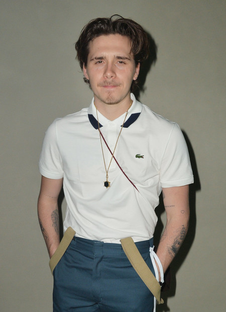 Brooklyn Beckham sabe como darle a un polo un aspecto moderno y actual