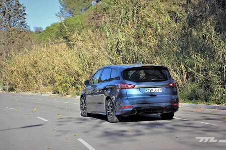 Ford S Max Híbrido FHEV 2022 - Prueba en carretera
