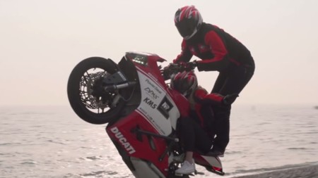Ducati 899 Panigale Gametime