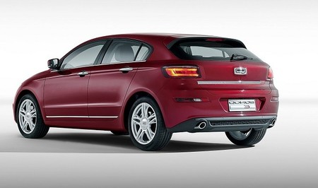 Arranca la vida comercial del Qoros 3 Hatch