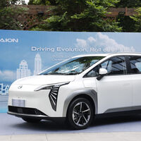 Los autos eléctricos chinos son tan baratos que ya encienden alarmas: incluso el presidente de China está preocupado y quiere regularlo 