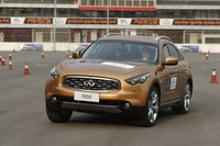 Sebastian Vettel probó varios modelos Infiniti