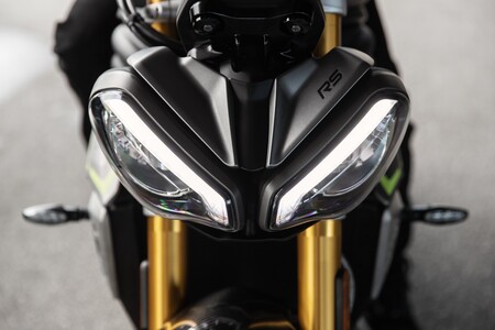 Triumph Speed Triple 1200 Rs 2021 020