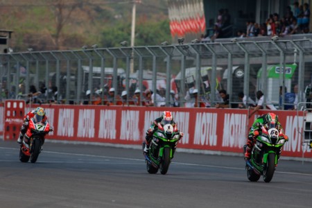 Jonathan Rea cambia sus impresiones del domingo: "Aquí no vale todo"
