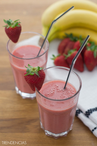 Cómo hacer un smoothie de fresa y plátano. Receta