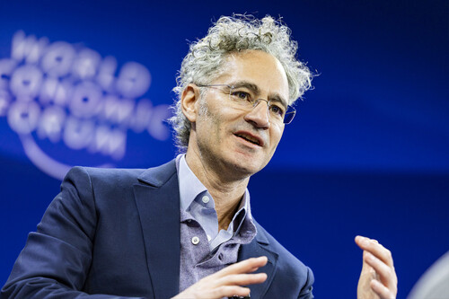 La Generación Z se enfrenta a un futuro neurodivergente. El CEO de Palantir afirma que sólo dos tipos de personas alcanzarán el éxito en la era de la IA 