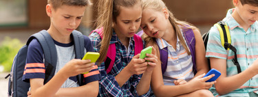 Adolescentes y pornografía: en España la ven desde los 10 años y el 35% de entre 13 y 14 años afirma verla "demasiadas veces"