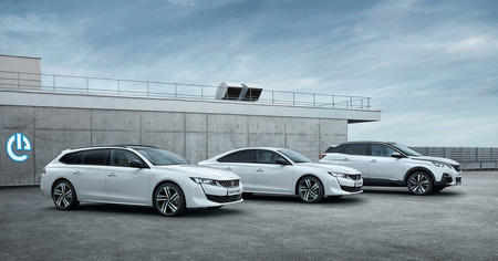 Peugeot 508 Hybrid y 3008 Hybrid4: nuevos híbridos enchufables con hasta 50 kilómetros de autonomía eléctrica