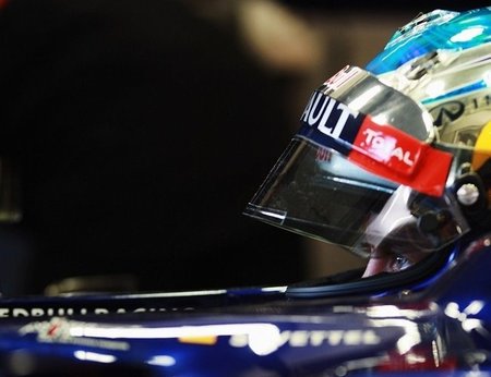 Sebastian Vettel obtiene el mejor tiempo en la sesión matutina del primer día de pruebas en Barcelona