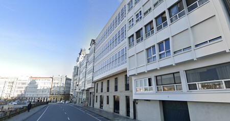 Avenida da Marina in La Coruña