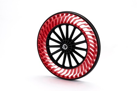 Los neumáticos sin aire de Bridgestone llegarán este mismo año a las calles