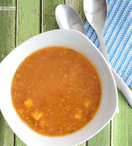 Sopa de lentejas con plátano macho. Receta