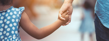 Sanidad estudiará que los niños españoles puedan salir a la calle a dar paseos cortos