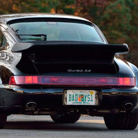 ¡Exagerado! Alguien ha pagado 1,25 millones de euros por el Porsche 911 Turbo de 'Dos policías rebeldes'