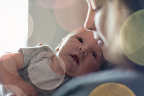 Cómo ayudar al desarrollo del cerebro del bebé en el primer trimestre de vida