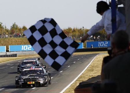 Bruno Spengler vence en Oschersleben y se acerca a Gary Paffett en la clasificación