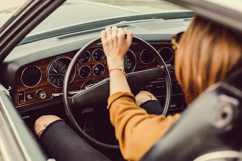 Las mejores ideas para regalar a una madre conductora en el día de la madre, seleccionadas por Motorpasión