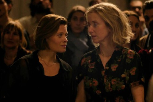 'La vida de una mujer' relata sin complaciencia una etapa poco visible en el cine. Es una película sobre las contradicciones del deseo femenino a los 50 años
