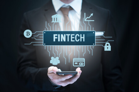 Cuando la banca busca más rentabilidad a costa del cliente, la alternativa fintech se consolida: sin comisiones ni condiciones