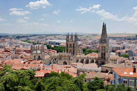 Panoramica De La Ciudad De Burgos Desde El Castillo