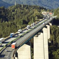 Hay que demoler uno de los puentes más importantes y espectaculares de Europa. Se esperan 20 años de atascos