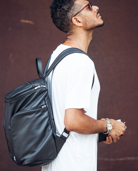 La mochila Ribags más viajera se llama Longwalk