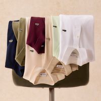 El Corte Inglés liquida en sus rebajas el polo Lacoste cómodo y versátil para lucir esta temporada 
