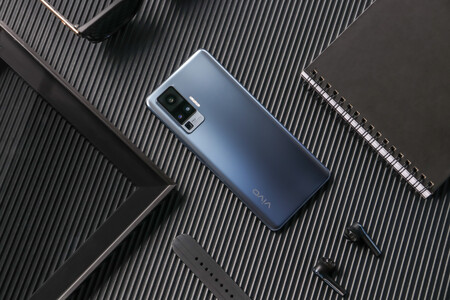 Vivo X51 5G: el primer Vivo para España es un súper gama media que apuesta fuerte por las cámaras
