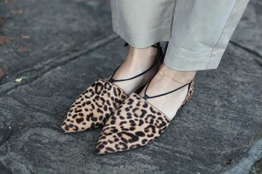 Ve tomando nota para verano, estas babuchas se convertirán en el calzado del buen tiempo 